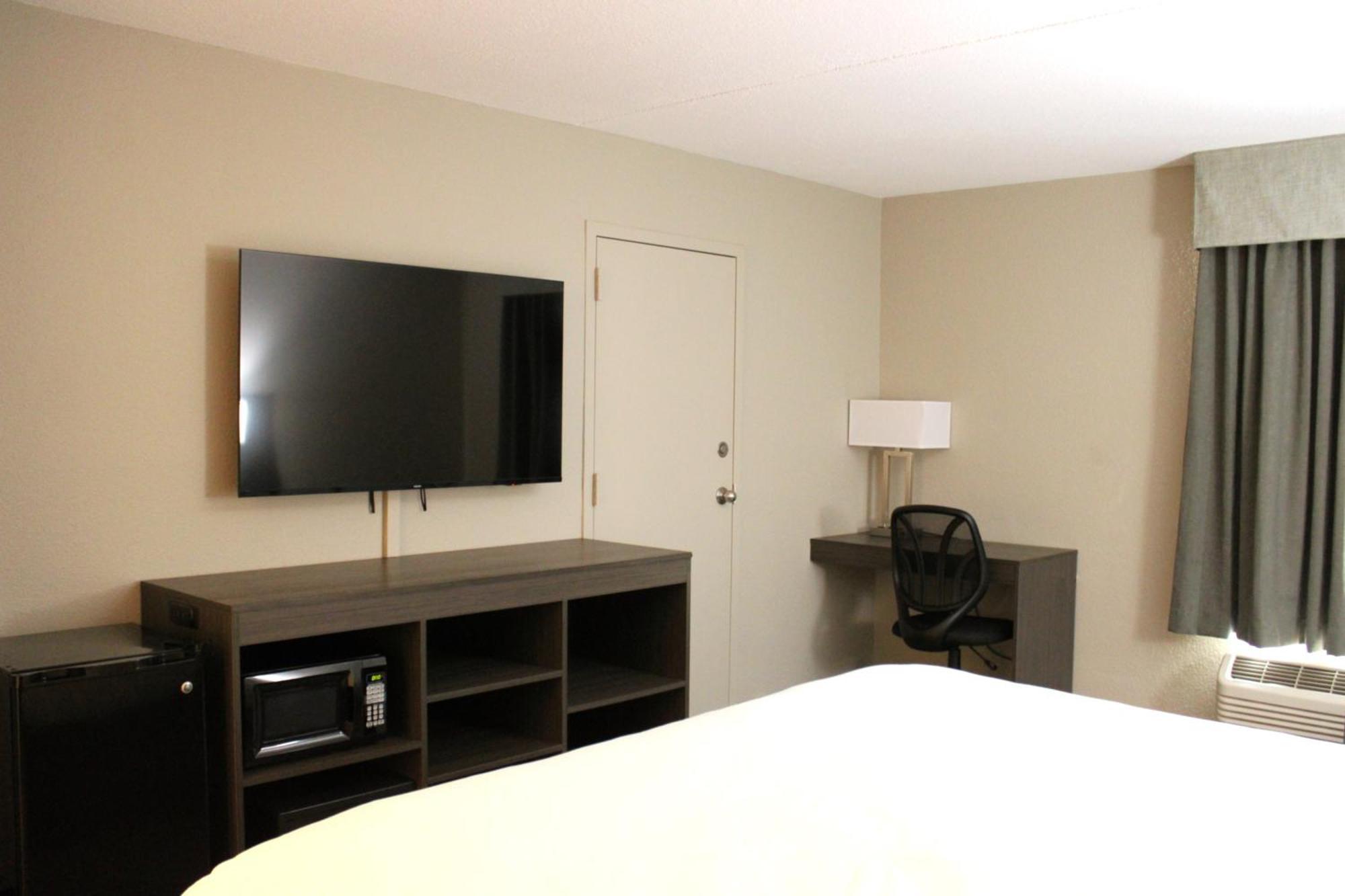 Boarders Inn And Suites By Cobblestone Lamar Missouri Bagian luar foto